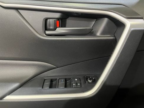 Used 2021 Toyota RAV4 SE w/ Weather & Moonroof Package AWD/4WD image 14