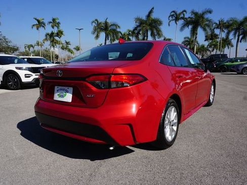 Used 2021 Toyota Corolla XLE image 6