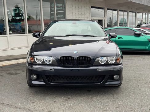 Used 2003 BMW M5 RWD image 9