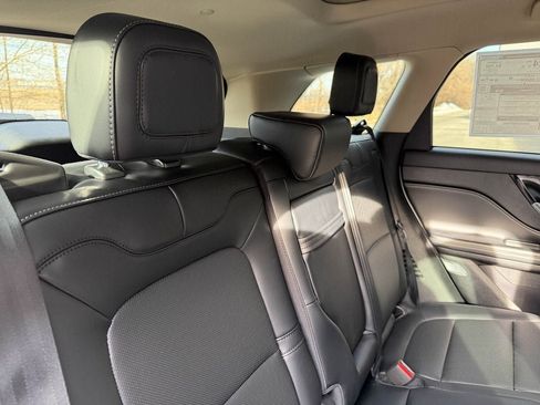 New 2026 Lincoln Corsair Premiere image 19