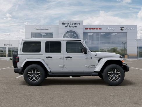New 2026 Jeep Wrangler Unlimited Sahara AWD/4WD image 22