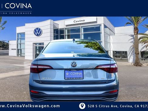 Used 2022 Volkswagen Jetta SE image 6