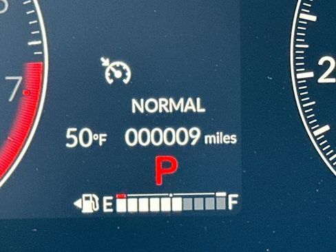 New 2026 Honda HR-V LX image 13