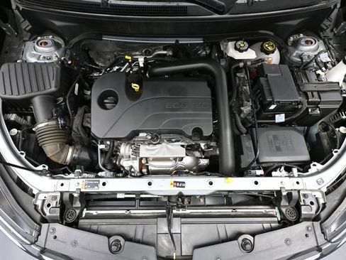 Used 2023 Chevrolet Equinox LT w/ LPO, Floor Liner Package FWD image 46