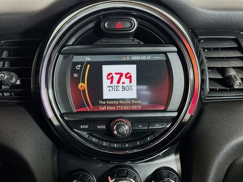 Used 2019 MINI Cooper Convertible FWD image 19
