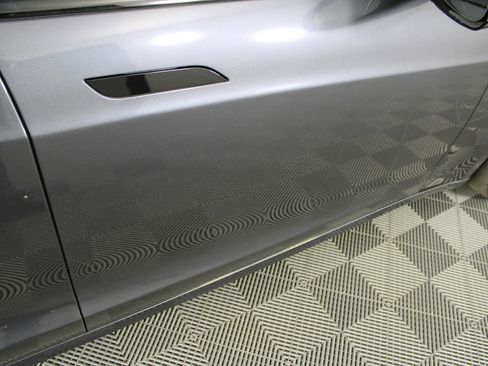 Used 2021 Tesla Model S Plaid image 31