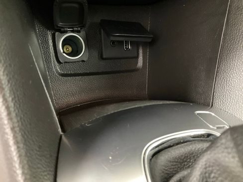 Used 2016 Buick Encore AWD image 19