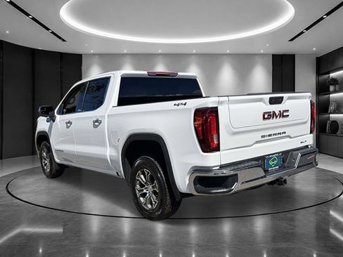 Used 2025 GMC Sierra 1500 SLT AWD/4WD image 4