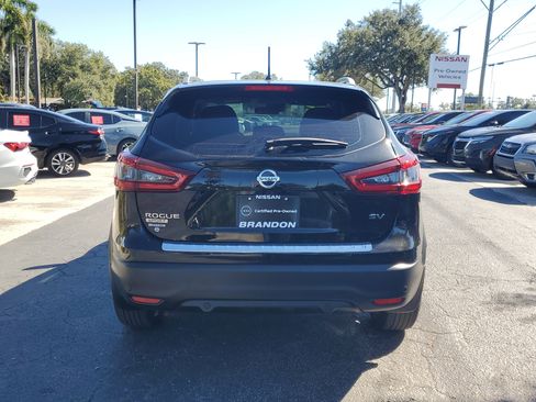 Certified 2022 Nissan Rogue Sport SV image 6