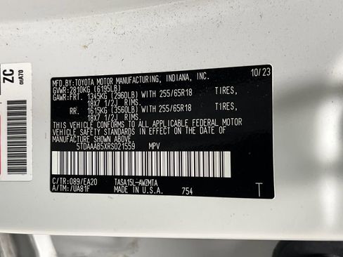 Used 2024 Toyota Grand Highlander XLE image 40