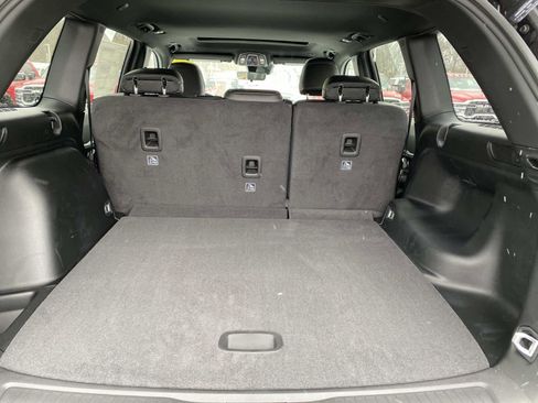 New 2026 Jeep Grand Cherokee Altitude image 5
