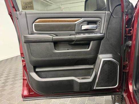 Used 2023 RAM 3500 Laramie AWD/4WD image 12