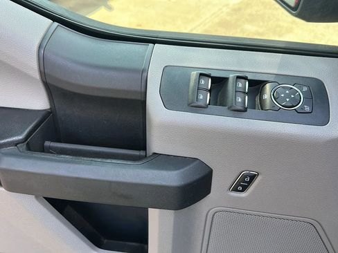 Used 2018 Ford F150 XL w/ Equipment Group 101A Mid AWD/4WD image 41