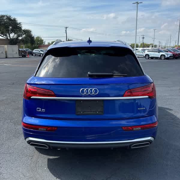 Used 2021 Audi Q5 e Prestige w/ Prestige Package AWD/4WD image 4