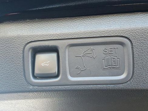 Certified 2024 Ford Expedition Max XLT image 30