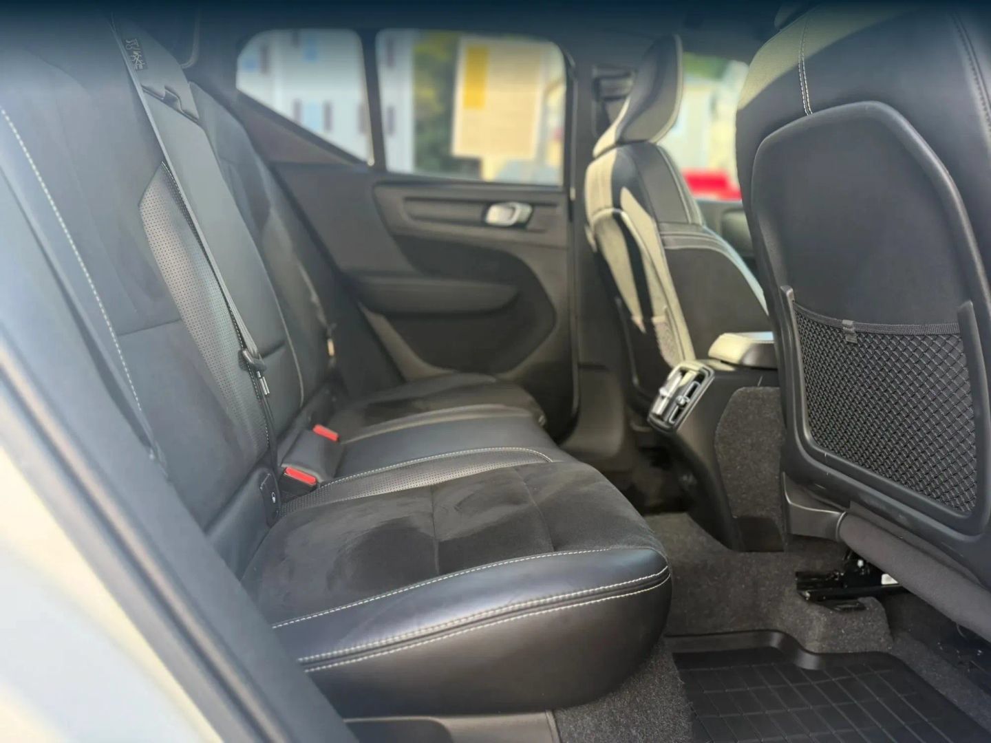 Used 2019 Volvo XC40 T5 R-Design AWD/4WD image 35