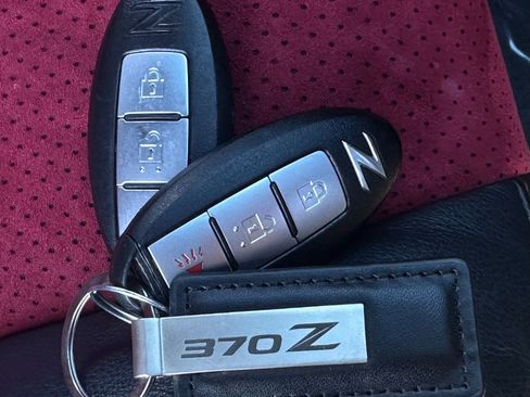 Used 2016 Nissan 370Z NISMO image 20