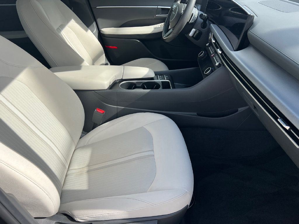 Certified 2025 Hyundai Sonata SEL FWD image 7