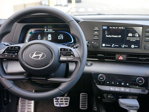 New 2026 Hyundai Elantra SEL Sport Premium FWD image 12