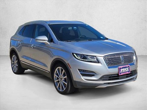 Used 2019 Lincoln MKC Reserve image 4