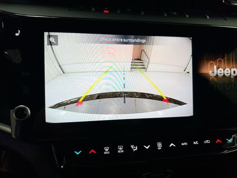 New 2026 Jeep Grand Cherokee Laredo image 16