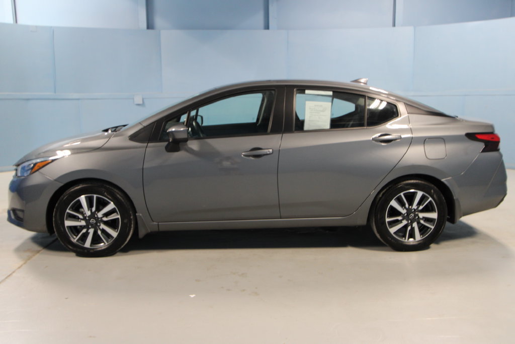 Used 2025 Nissan Versa SV w/ Trunk Package FWD image 5