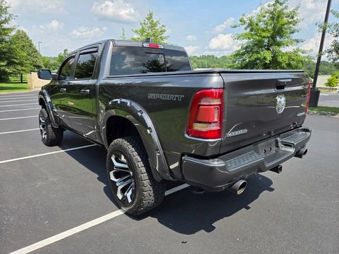 Used 2022 RAM 1500 Laramie w/ Sport Appearance Package AWD/4WD image 10