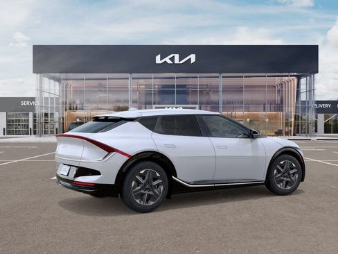 New 2026 Kia EV6 Light AWD/4WD image 4