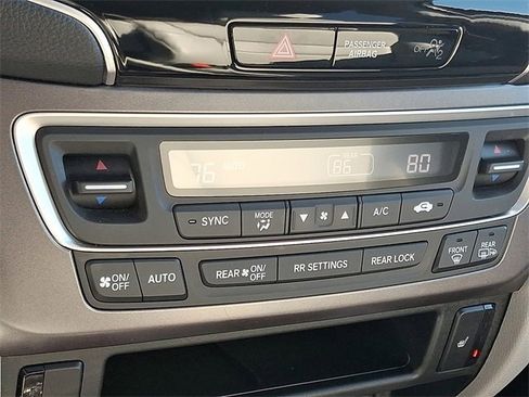 Used 2022 Honda Pilot Special Edition image 16