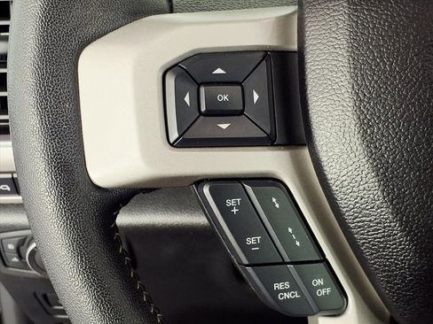 Used 2019 Ford F250 Lariat w/ Lariat Ultimate Package image 19