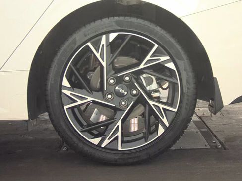 Used 2025 Kia K5 GT-Line image 13