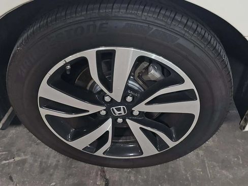 Used 2019 Honda Odyssey Elite image 17