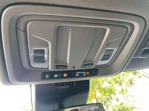 Used 2023 GMC Sierra 1500 Elevation image 49