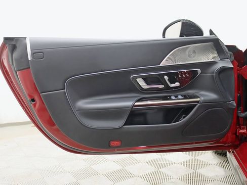 Used 2022 Mercedes-Benz SL 55 AMG 4MATIC image 35