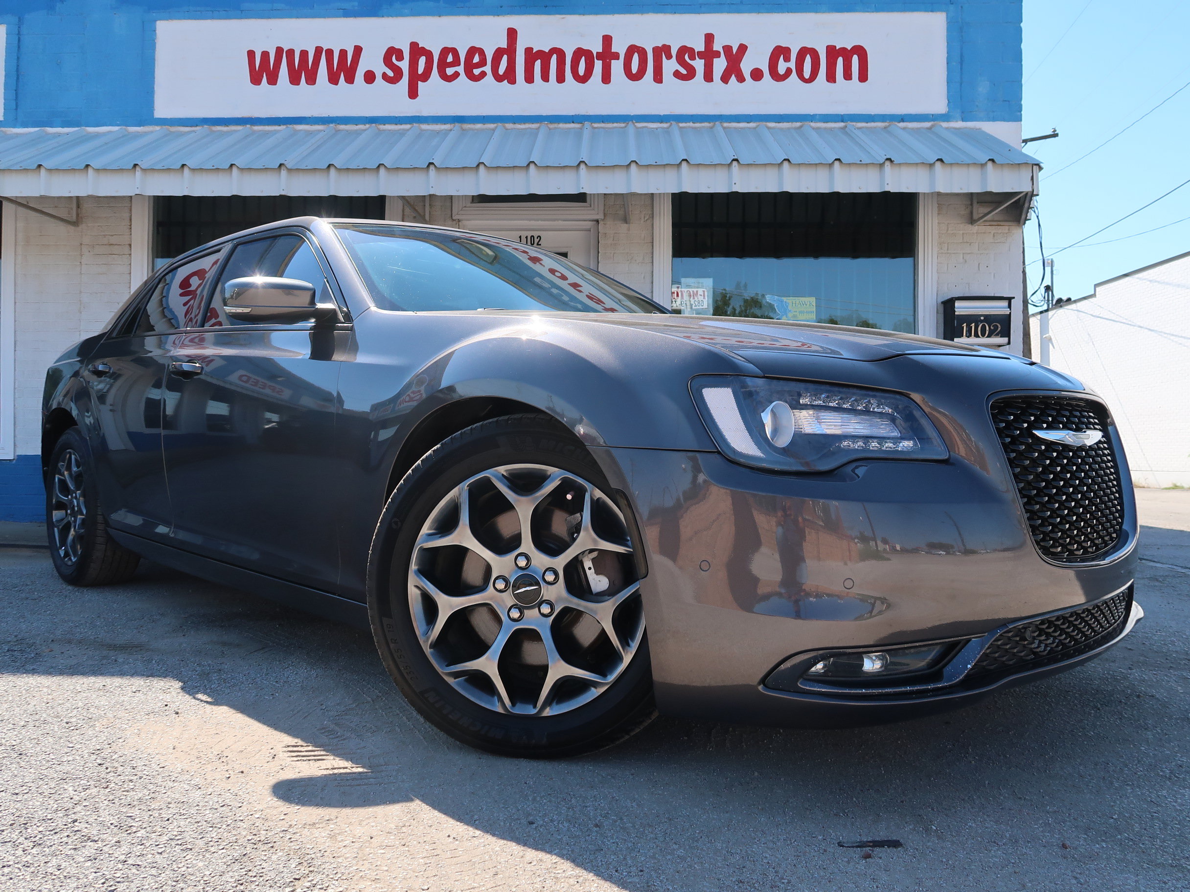 Used 2017 Chrysler 300 S w/ 300S Premium Group AWD/4WD image 2