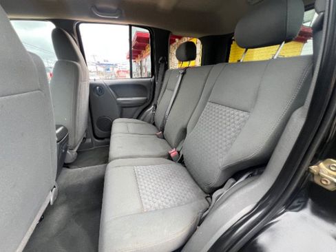 Used 2006 Jeep Liberty Sport RWD image 11