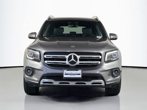 Used 2022 Mercedes-Benz GLB 250 w/ Premium Package Lite image 3