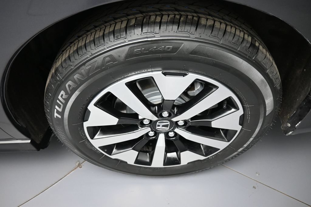 Certified 2025 Honda Odyssey EX-L image 15
