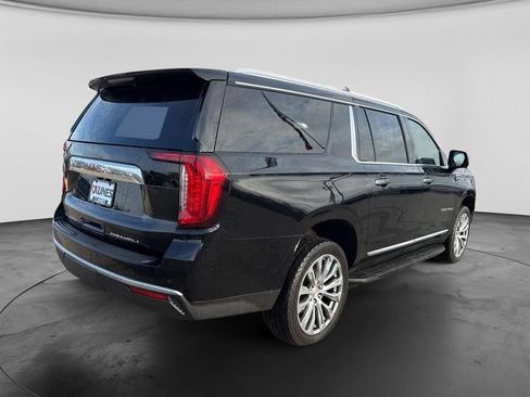 Used 2023 GMC Yukon XL Denali AWD/4WD image 11