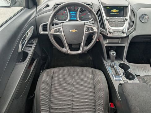 Used 2017 Chevrolet Equinox LT w/ Convenience Package FWD image 10