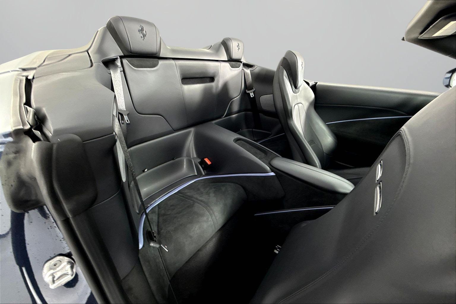 Used 2024 Ferrari Roma Spider RWD image 23