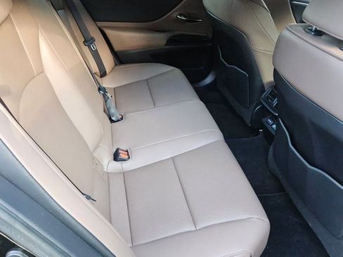 Used 2024 Lexus ES 350 w/ Premium Package FWD image 20