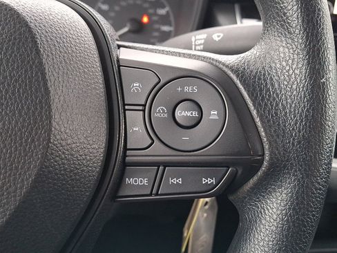 Used 2024 Toyota Corolla LE image 21