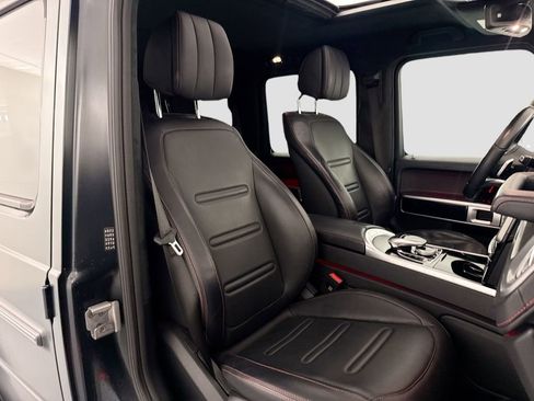 Used 2023 Mercedes-Benz G 550 image 31