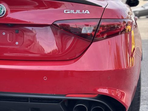 Used 2017 Alfa Romeo Giulia Quadrifoglio image 29
