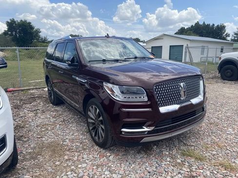 Used 2021 Lincoln Navigator Reserve RWD image 3