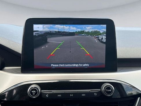 Used 2020 Ford Escape SE FWD image 22