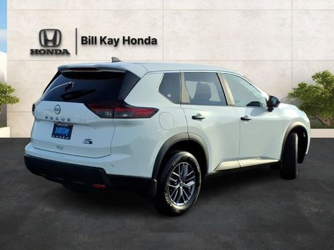 Used 2026 Nissan Rogue S image 3