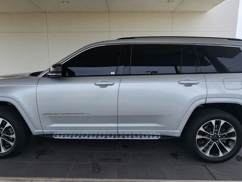 Used 2023 Jeep Grand Cherokee L Overland w/ Rear Seat Video Group I image 9