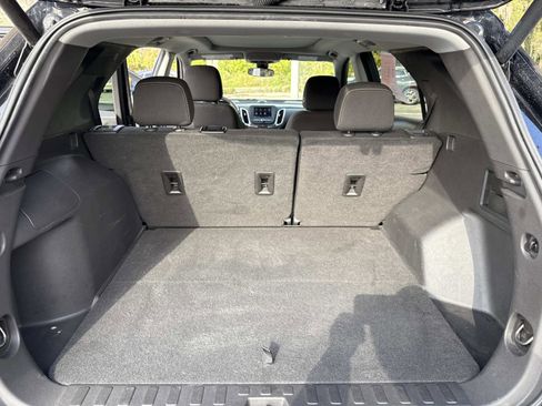 Used 2021 Chevrolet Equinox LT image 31
